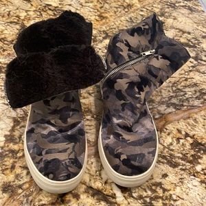 Steve Madden fur lined boots